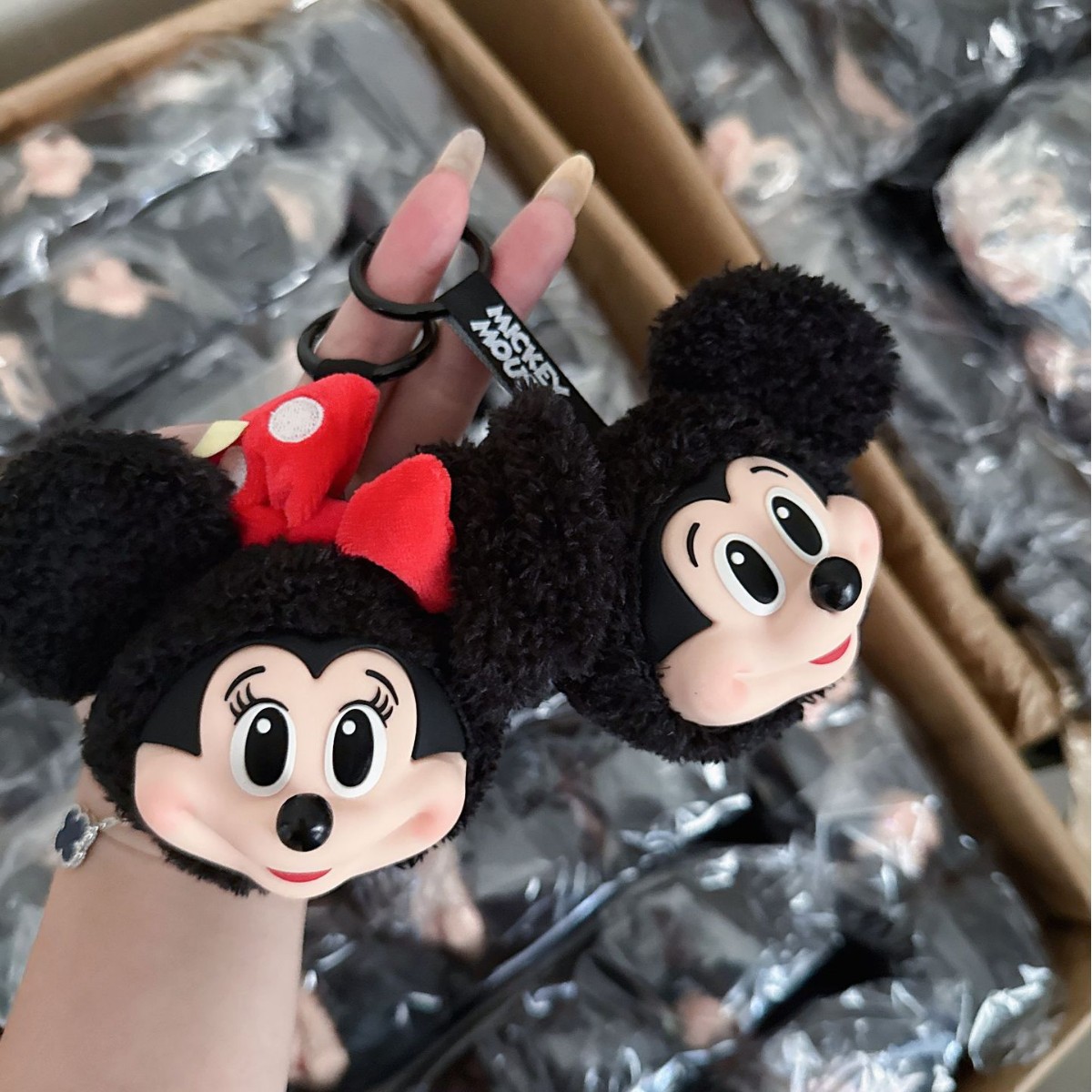 Portachiavi con bambola di pel - Anime Merchandise Keychain recensione e prezzo