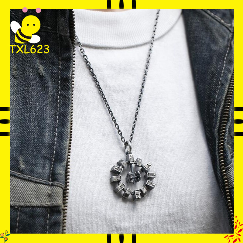 Collana con ciondolo modello S - Unique Anime Merchandise recensione e prezzo