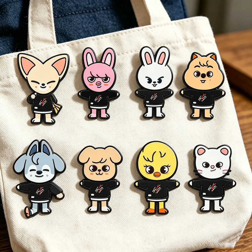 Set da 8 spille smaltate a tem - Enamel Pin Set recensione e prezzo