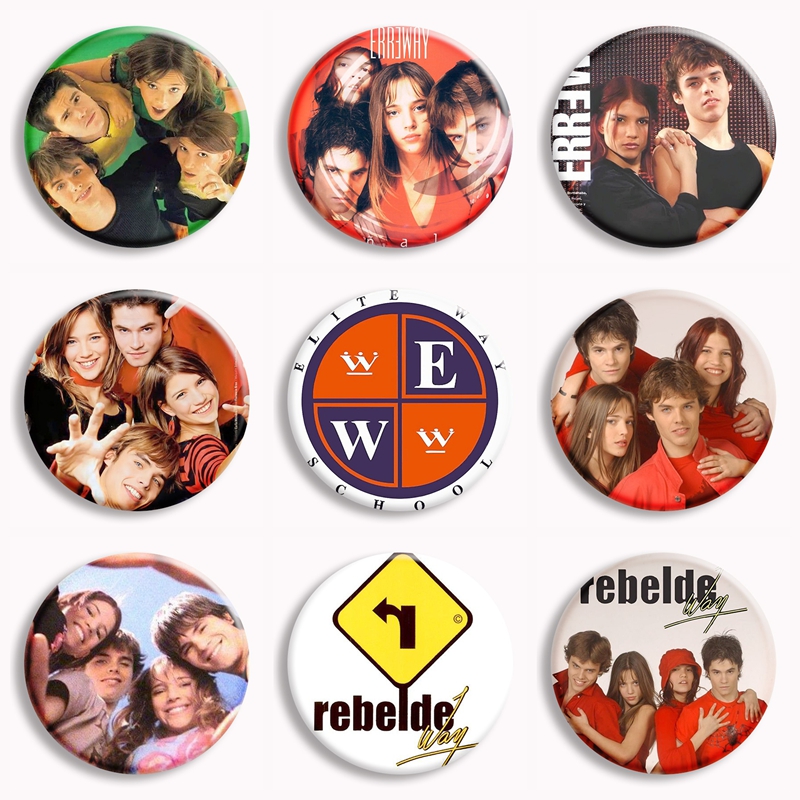 Film Rebelde Way Pulsante morb - Pin Button Badge recensione e prezzo